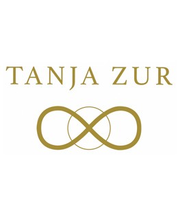 TANJA ZUR